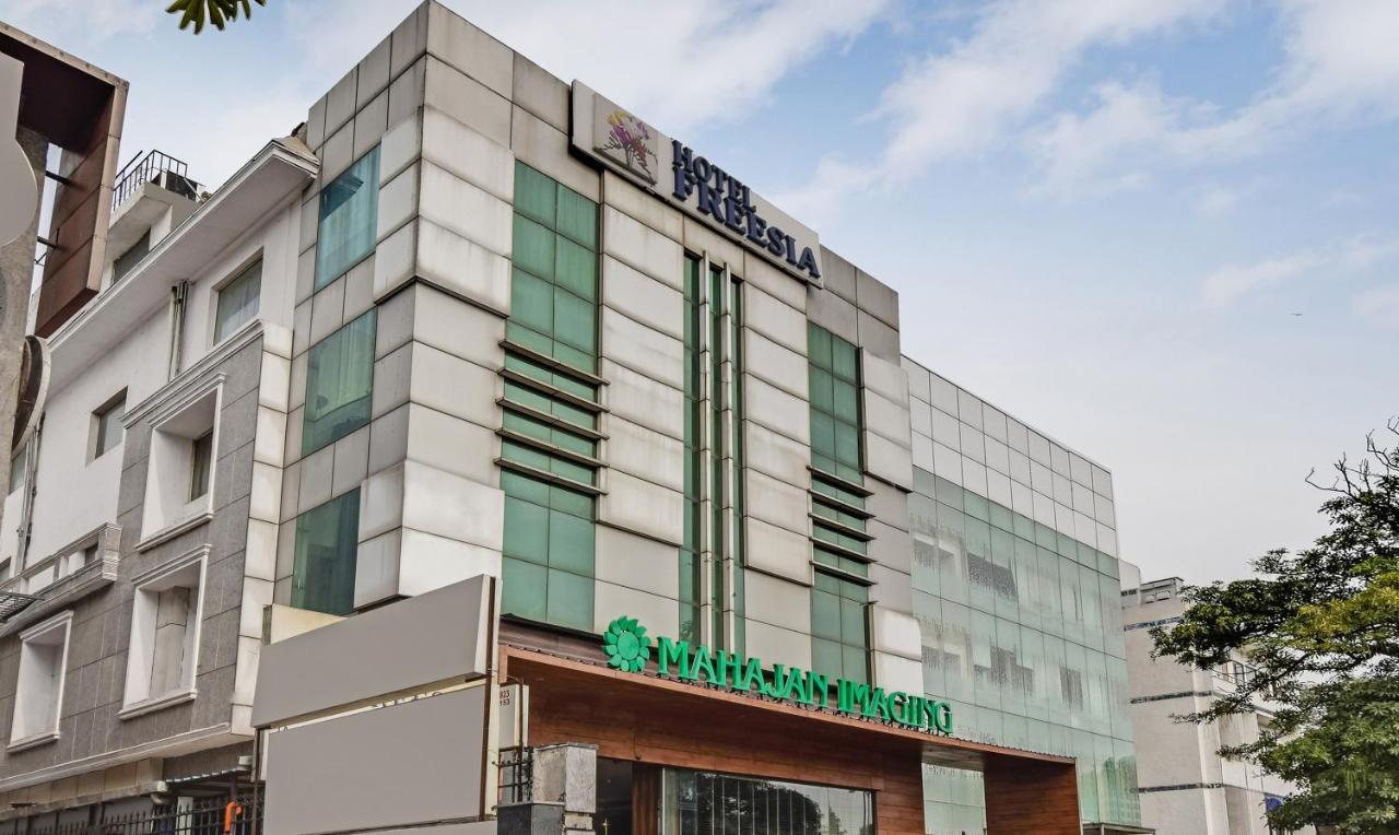 Hotel Treebo Trend Freesia Neu-Delhi Exterior foto