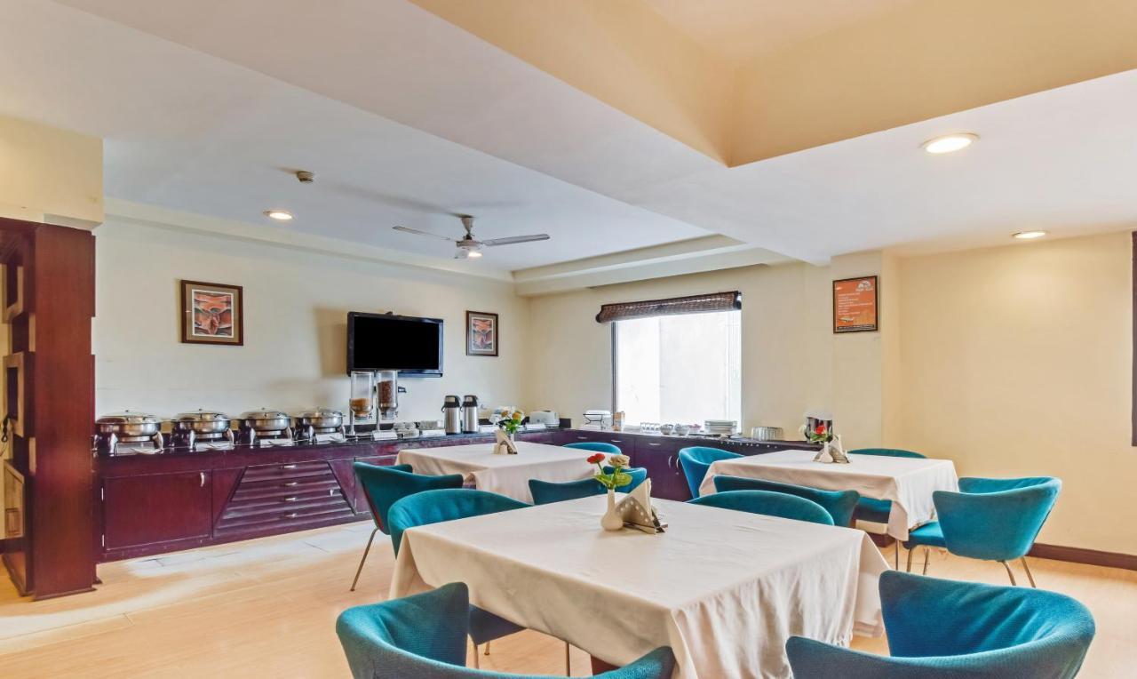 Hotel Treebo Trend Freesia Neu-Delhi Exterior foto